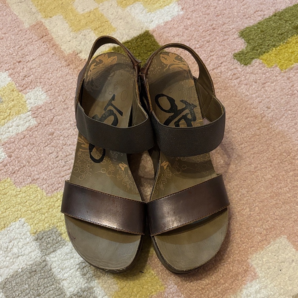 OTBT Brown Crossover Platform Wedge Sandals
